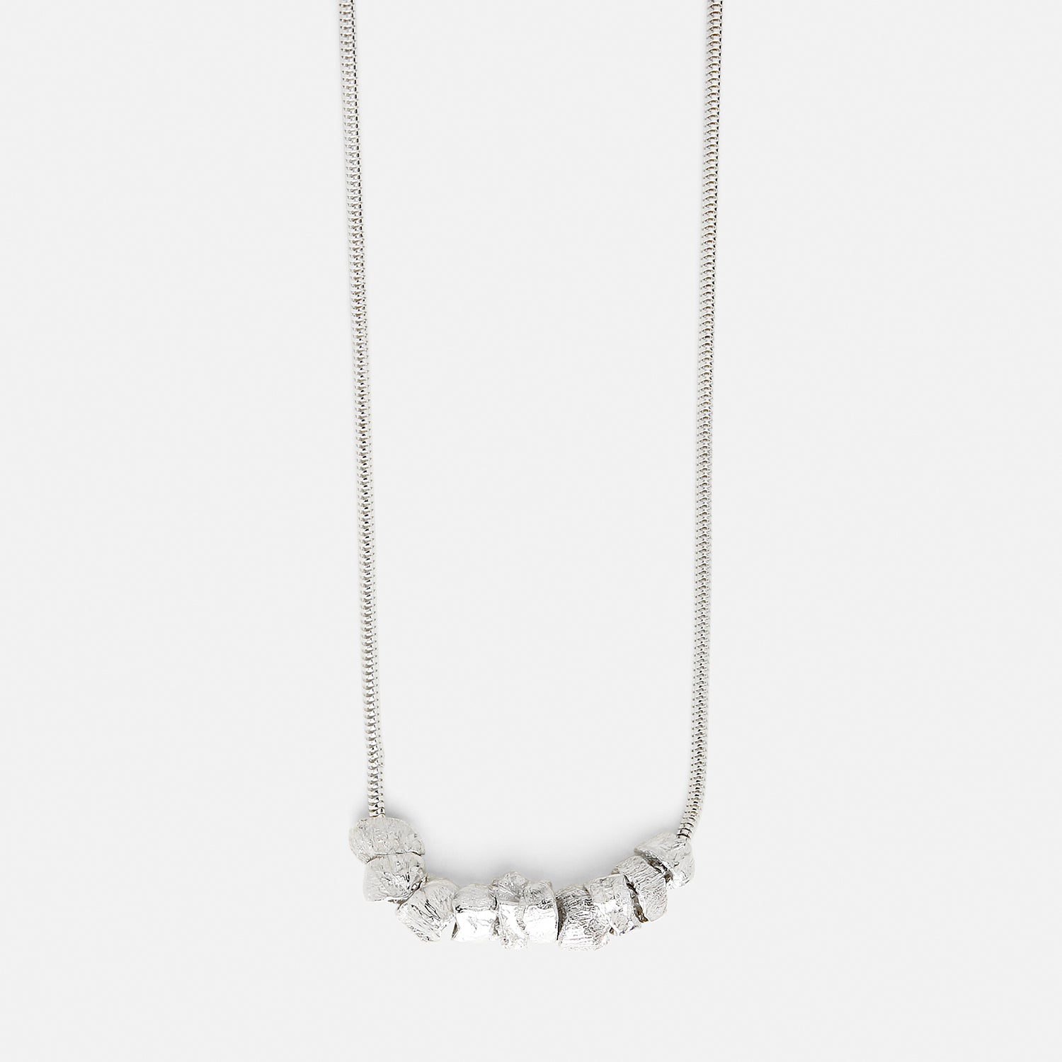 Silver Pearl kaulakoru